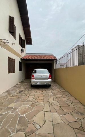 Casa à venda com 602m², 4 quartos e 2 vagas