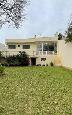 Casa à venda com 602m², 4 quartos e 2 vagas