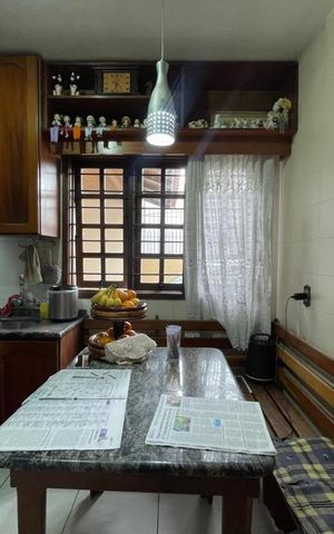 Casa à venda com 602m², 4 quartos e 2 vagas