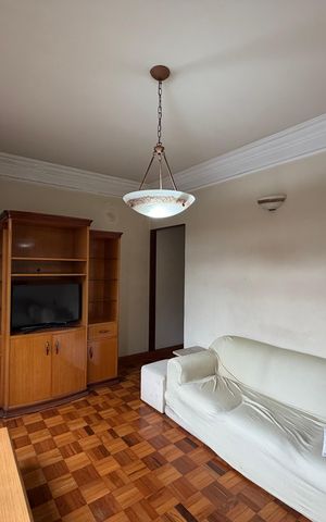 Apartamento à venda com 90m², 3 quartos e 2 vagas Apartamento à venda com 90m², 3 quartos e 2 vagasSala