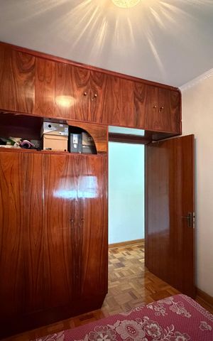 Apartamento à venda com 90m², 3 quartos e 2 vagas Apartamento à venda com 90m², 3 quartos e 2 vagasQuarto 1