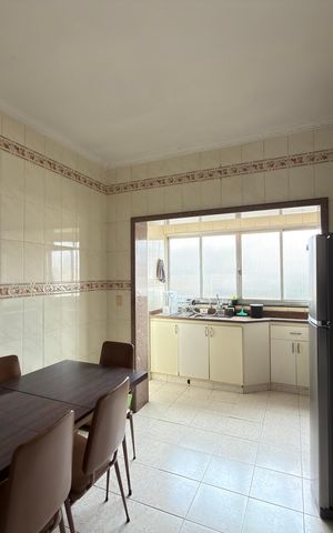 Apartamento à venda com 90m², 3 quartos e 2 vagas Apartamento à venda com 90m², 3 quartos e 2 vagasCozinha