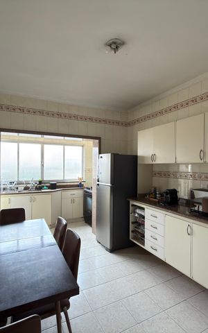 Apartamento à venda com 90m², 3 quartos e 2 vagas Apartamento à venda com 90m², 3 quartos e 2 vagasCozinha
