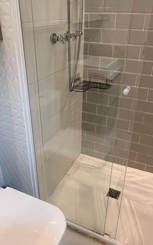 Apartamento para alugar com 56m², 2 quartos e 1 vaga Apartamento para alugar com 56m², 2 quartos e 1 vagaBanheiro social