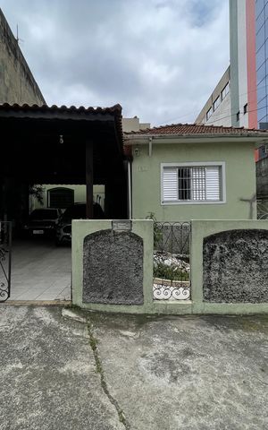 Casa para alugar com 50m², 1 quarto e 1 vagaFachada + Placa