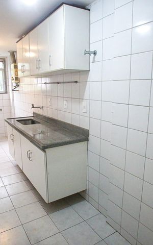 Apartamento para alugar com 65m², 2 quartos e 1 vagaCozinha