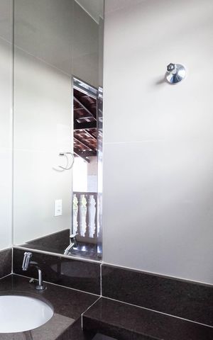 Casa para alugar com 200m², 3 quartos e 2 vagas Casa para alugar com 200m², 3 quartos e 2 vagasBanheiro social