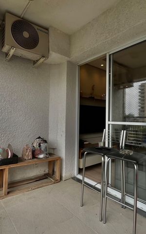 Apartamento à venda com 59m², 2 quartos e 1 vaga Apartamento à venda com 59m², 2 quartos e 1 vagaVaranda