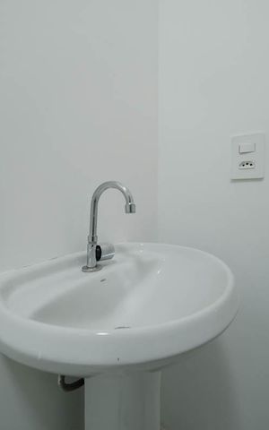 Apartamento para alugar com 34m², 2 quartos e sem vagaBanheiro