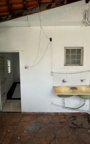 Casa para alugar com 110m², 2 quartos e sem vaga
