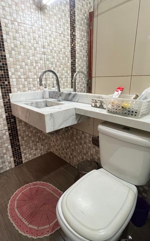 Casa à venda com 180m², 3 quartos e 1 vaga Casa à venda com 180m², 3 quartos e 1 vagaBanheiro 1