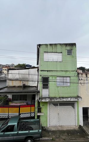 Casa à venda com 180m², 3 quartos e 1 vaga Casa à venda com 180m², 3 quartos e 1 vagaVista da Sacada