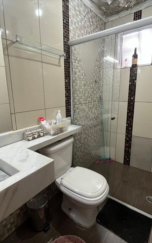 Casa à venda com 180m², 3 quartos e 1 vaga Casa à venda com 180m², 3 quartos e 1 vagaBanheiro 1