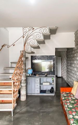 Casa à venda com 168m², 4 quartos e 3 vagasSala