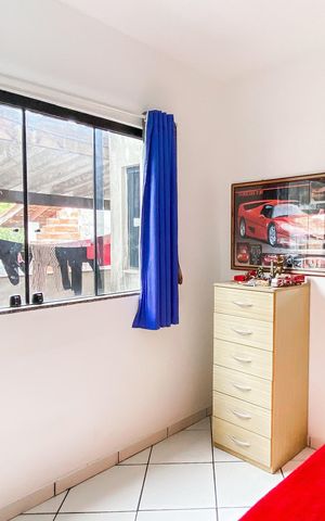Casa à venda com 168m², 4 quartos e 3 vagasQuarto 1