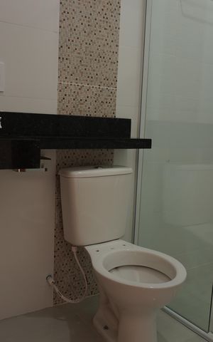 Casa para alugar com 110m², 2 quartos e 2 vagasBanheiro social