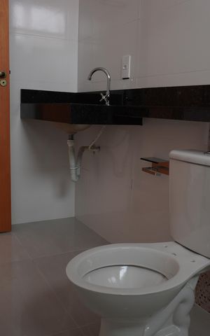 Casa para alugar com 110m², 2 quartos e 2 vagasQuarto 2 Suíte (Banheiro)