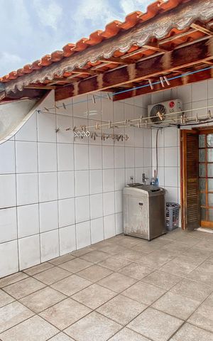 Casa à venda com 73m², 2 quartos e 1 vaga