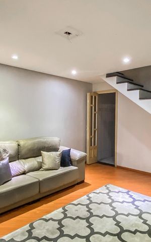 Casa à venda com 73m², 2 quartos e 1 vaga Casa à venda com 73m², 2 quartos e 1 vagaSala