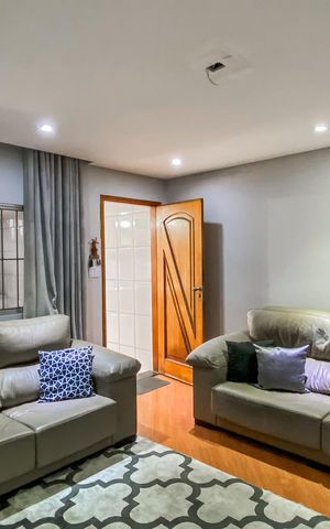 Casa à venda com 73m², 2 quartos e 1 vaga Casa à venda com 73m², 2 quartos e 1 vagaSala