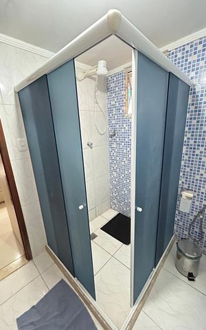Casa à venda com 216m², 2 quartos e 2 vagasBanheiro da Suíte