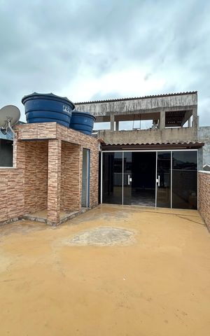 Casa à venda com 216m², 2 quartos e 2 vagasTerraço