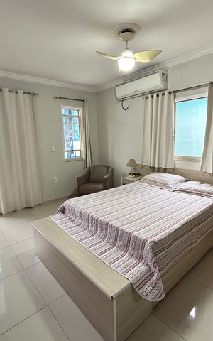 Casa à venda com 216m², 2 quartos e 2 vagasQuarto 2 - Suíte