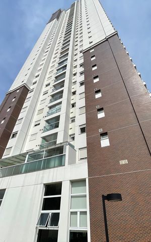 Apartamento à venda com 65m², 2 quartos e 1 vaga Apartamento à venda com 65m², 2 quartos e 1 vagaFachada do bloco