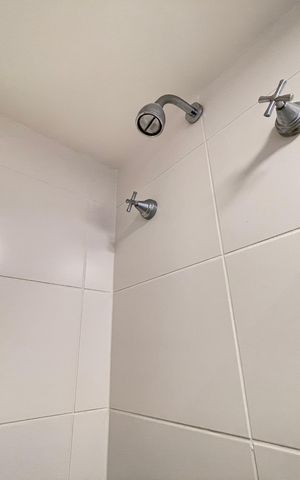 Apartamento à venda com 65m², 2 quartos e 1 vaga Apartamento à venda com 65m², 2 quartos e 1 vagaBanheiro Social