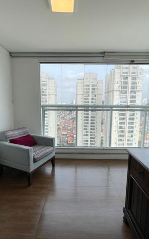 Apartamento à venda com 65m², 2 quartos e 1 vaga Apartamento à venda com 65m², 2 quartos e 1 vagaVaranda
