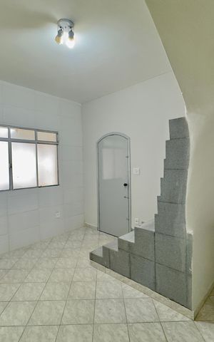 Casa para alugar com 200m², 3 quartos e 2 vagas