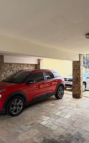 Casa para alugar com 1000m², 4 quartos e 8 vagas