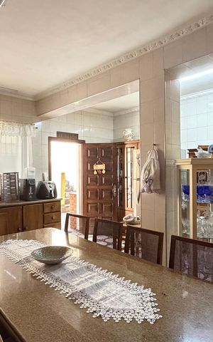 Casa para alugar com 1000m², 4 quartos e 8 vagas
