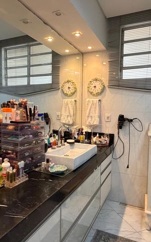 Casa para alugar com 1000m², 4 quartos e 8 vagas