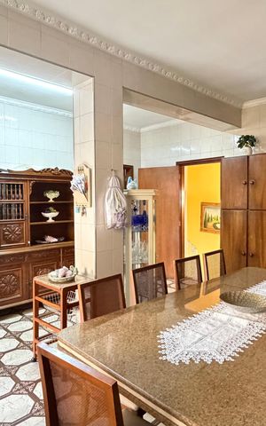 Casa para alugar com 1000m², 4 quartos e 8 vagas