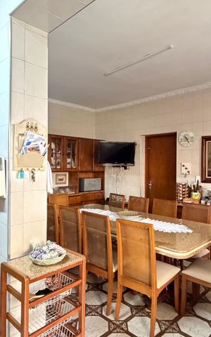 Casa para alugar com 1000m², 4 quartos e 8 vagas