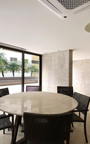 Apartamento à venda com 354m², 4 quartos e 4 vagas Apartamento à venda com 354m², 4 quartos e 4 vagasÁrea comum