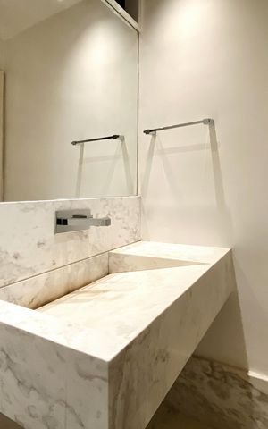 Apartamento à venda com 354m², 4 quartos e 4 vagas Apartamento à venda com 354m², 4 quartos e 4 vagasLavabo da Sala