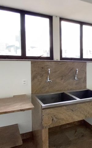 Apartamento à venda com 354m², 4 quartos e 4 vagas Apartamento à venda com 354m², 4 quartos e 4 vagasÁrea de Serviço