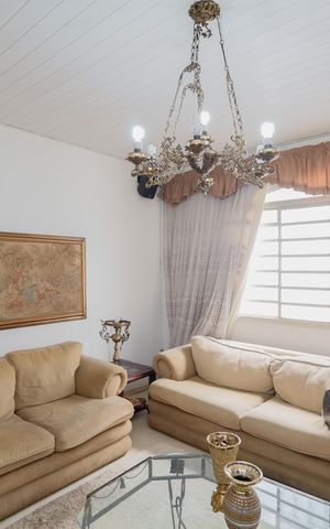 Casa para alugar com 400m², 3 quartos e 6 vagas Casa para alugar com 400m², 3 quartos e 6 vagasSala