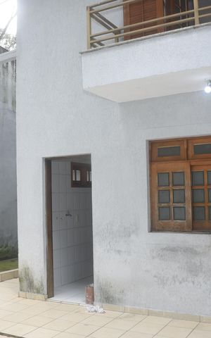 Casa para alugar com 318m², 3 quartos e 4 vagasQuintal do fundo