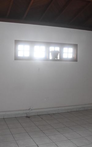 Casa para alugar com 318m², 3 quartos e 4 vagasSótão