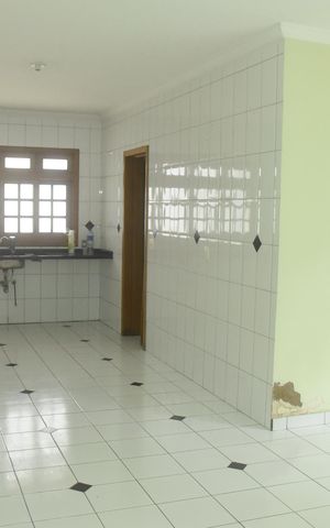 Casa para alugar com 318m², 3 quartos e 4 vagasCozinha