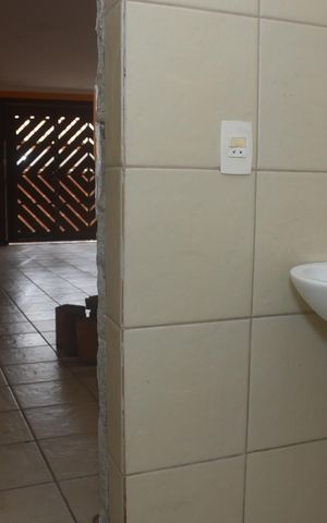 Casa para alugar com 318m², 3 quartos e 4 vagasBanheiro na Garagem