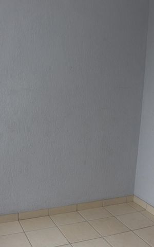 Casa para alugar com 318m², 3 quartos e 4 vagasSacada vista pra rua 