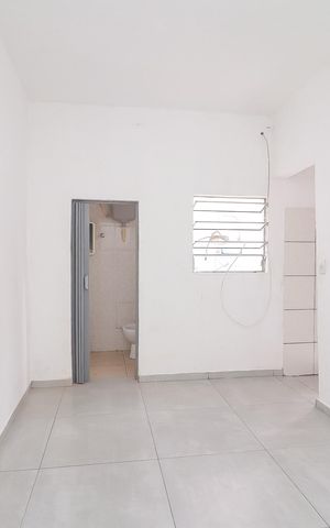 Casa para alugar com 25m², 1 quarto e sem vaga Casa para alugar com 25m², 1 quarto e sem vagaQuarto