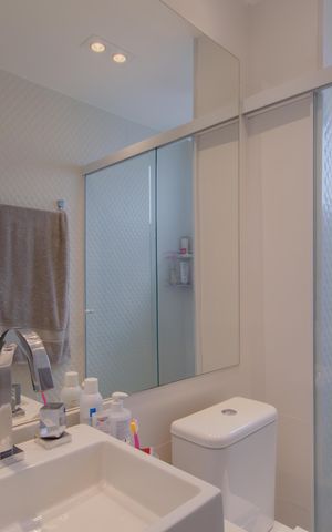 Apartamento para alugar com 63m², 2 quartos e 1 vaga Apartamento para alugar com 63m², 2 quartos e 1 vagaBanheiro