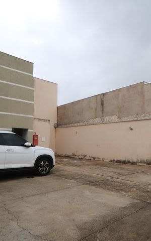 Apartamento para alugar com 65m², 2 quartos e 1 vagaGaragem - Fachada