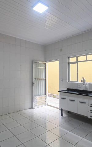 Casa para alugar com 60m², 1 quarto e sem vaga Casa para alugar com 60m², 1 quarto e sem vagaCozinha