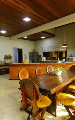Casa à venda com 500m², 3 quartos e 6 vagasCOZINHA COM SALA DE JANTAR